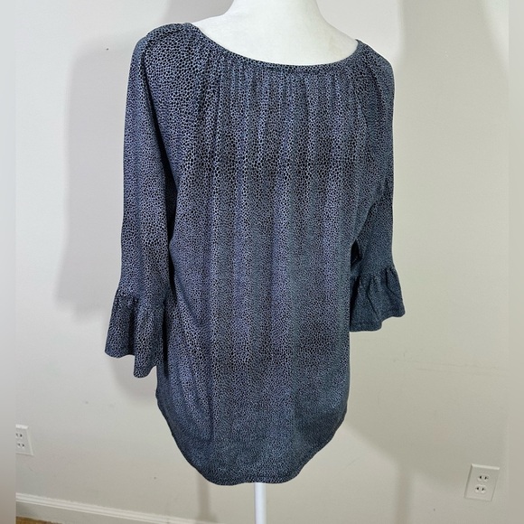 Michael Kors sz lg top in blues tone neckline has gathers 3/4 sleeve ruffle edge - Picture 8 of 14